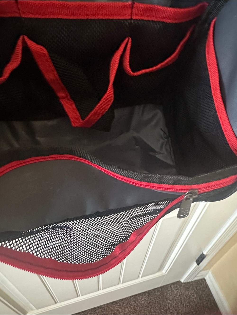 Swiss Tech Black and Red Hanging Toiletry Organizer - Picture 2 of 4